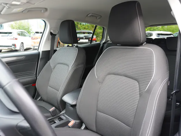 Ford Focus 1.0 MHEV Titanium X Automat