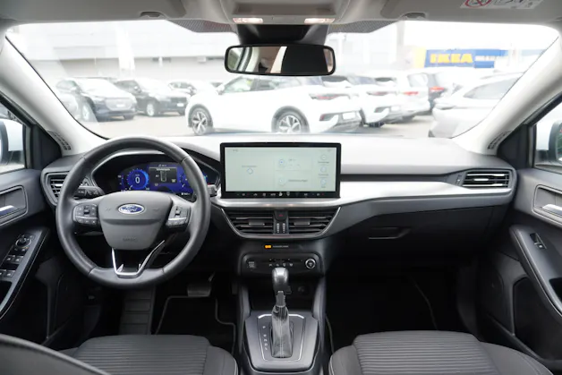 Ford Focus 1.0 MHEV Titanium X Automat