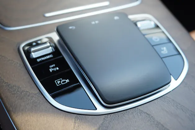 Mercedes-Benz E 300 de T 4Matic AMG Line 9G-Tronic