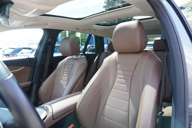 Mercedes-Benz E 300 de T 4Matic AMG Line 9G-Tronic