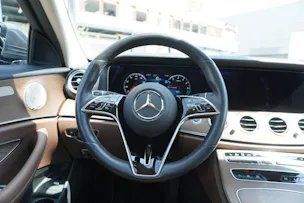 MERCEDES-BENZ E 300 de T 4Matic AMG Line 9G-Tronic