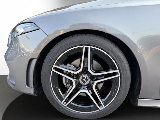Mercedes-Benz A 200 7G-DCT
