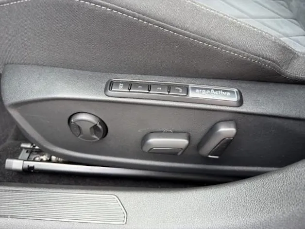 VW Golf 2.0 TSI Style DSG 4M