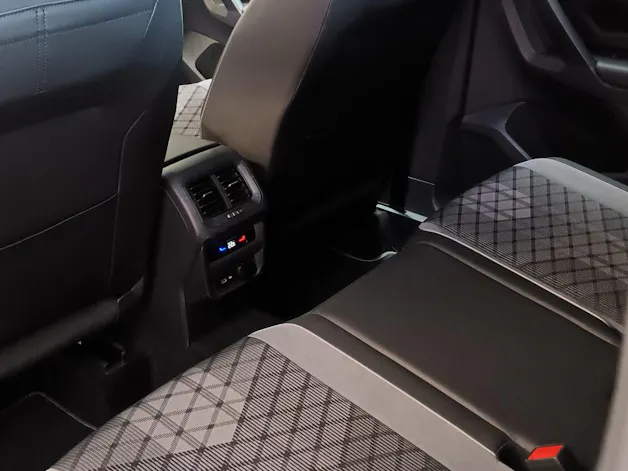 VW Tiguan 2.0TSI R-Line 4Motion DSG