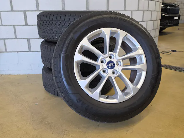 Ford Kuga 2.5 Hybrid ST-Line X 4x4