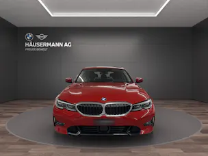 BMW 330e SPORT LINE