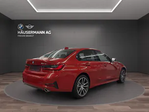 BMW 330e SPORT LINE