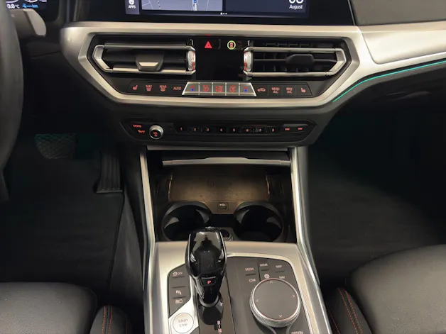 BMW 330e SPORT LINE