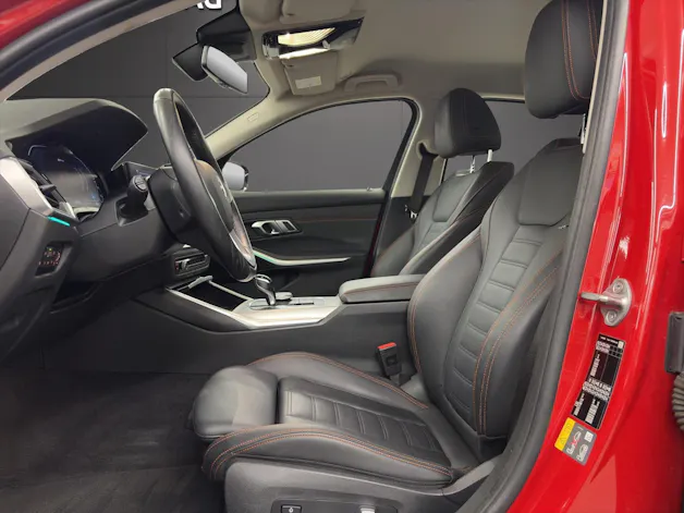 BMW 330e SPORT LINE