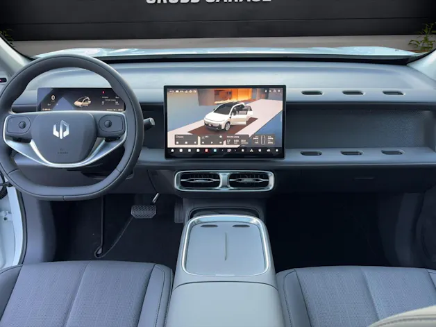 Leapmotor B10 1.5 Hybrid EV