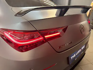 Mercedes-Benz CLA 35 4M - AMG / DISTRONIC / Rückfahrkamera / Panorama-Dach