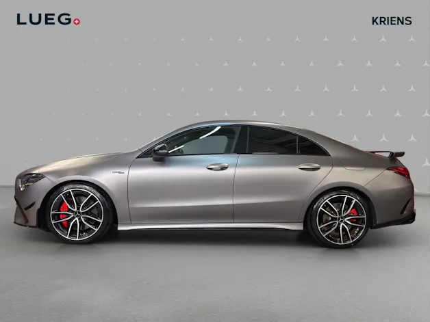 Mercedes-Benz CLA 35 4M - AMG / DISTRONIC / Rückfahrkamera / Panorama-Dach