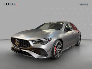 Mercedes-Benz CLA 35 4M - AMG / DISTRONIC / Rückfahrkamera / Panorama-Dach