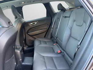 VOLVO XC60 2.0 T6 TE Ultra Dark eAWD