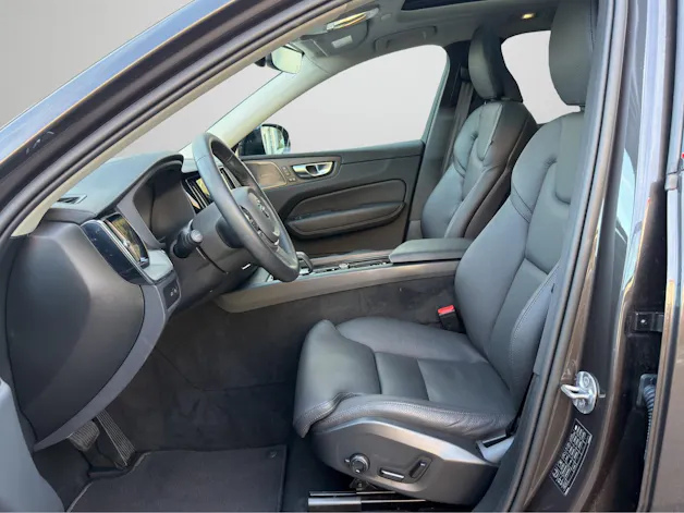 VOLVO XC60 2.0 T6 TE Ultra Dark eAWD