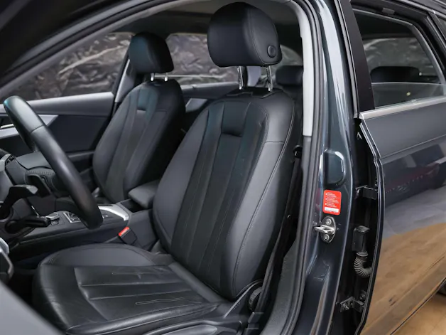 Audi A4 Avant 2.0 TDI S-tronic *CH Auto*Tempomat* Sitzheizung*