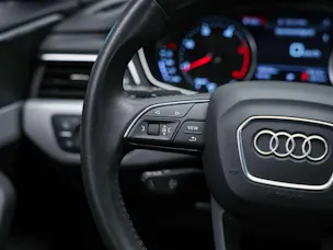 Audi A4 Avant 2.0 TDI S-tronic *CH Auto*Tempomat* Sitzheizung*