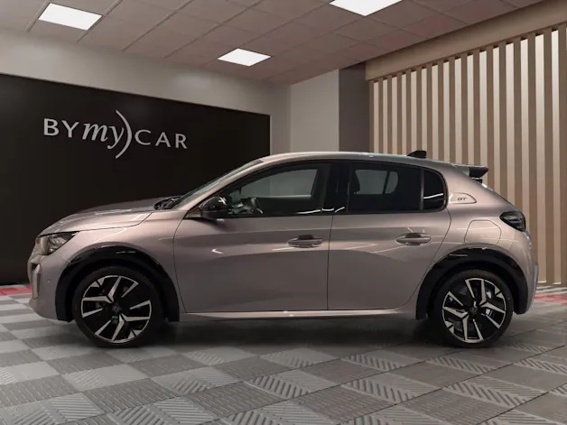 Peugeot 208 1.2 MHEV 145 GT