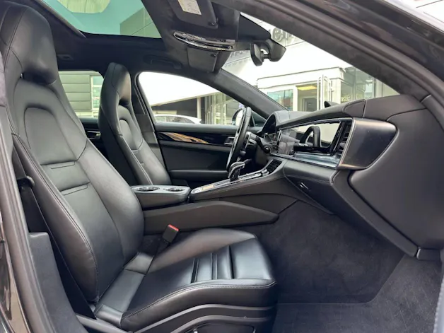 PORSCHE Panamera GTS Sport Turismo