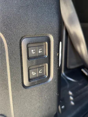 Land Rover Defender 110 3.0 D I6 200 SE AWD AT8