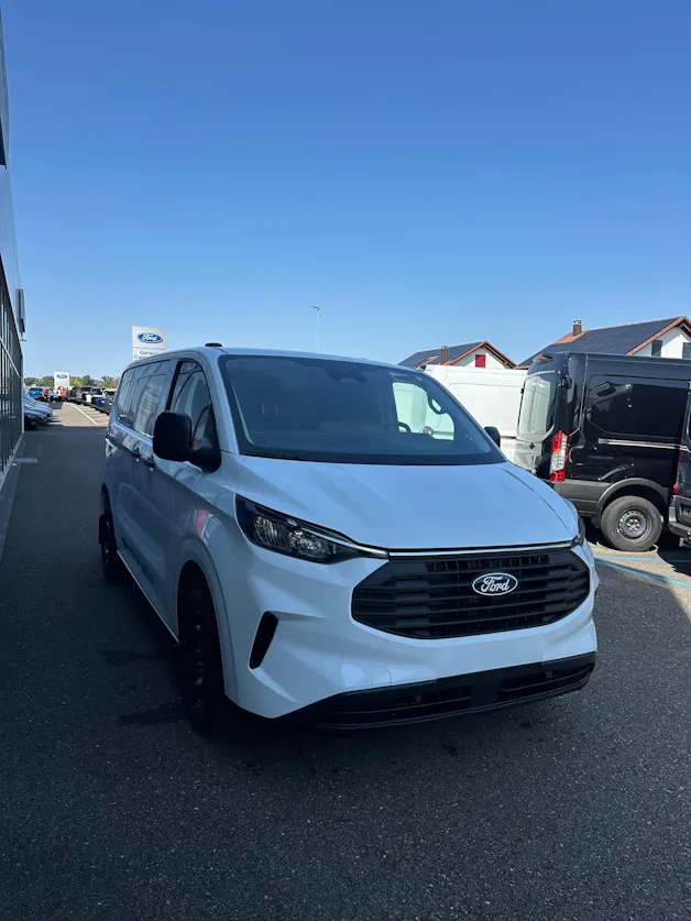 Ford Transit Custom Van 320 L1 2.0 EcoBl Trend/136CV/Aut.