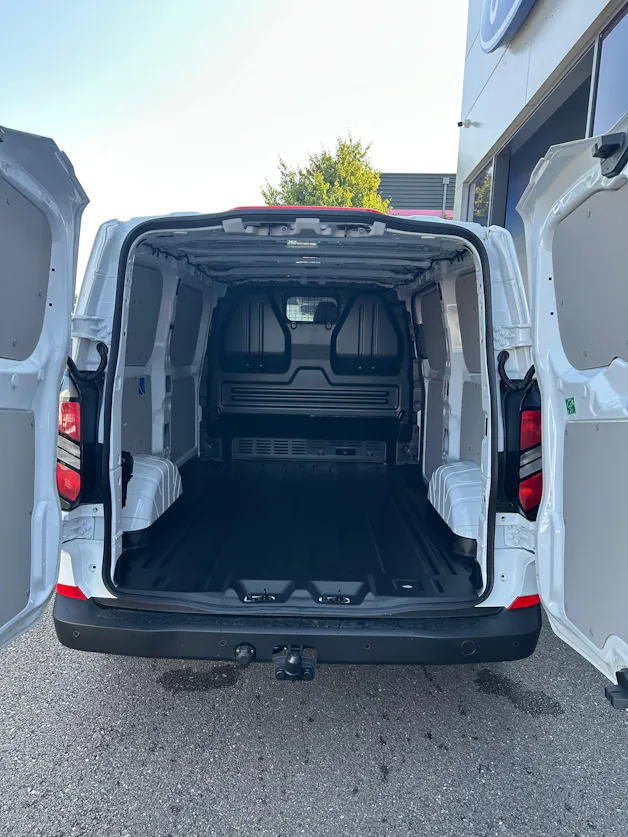 Ford Transit Custom Van 320 L1 2.0 EcoBl Trend/136CV/Aut.