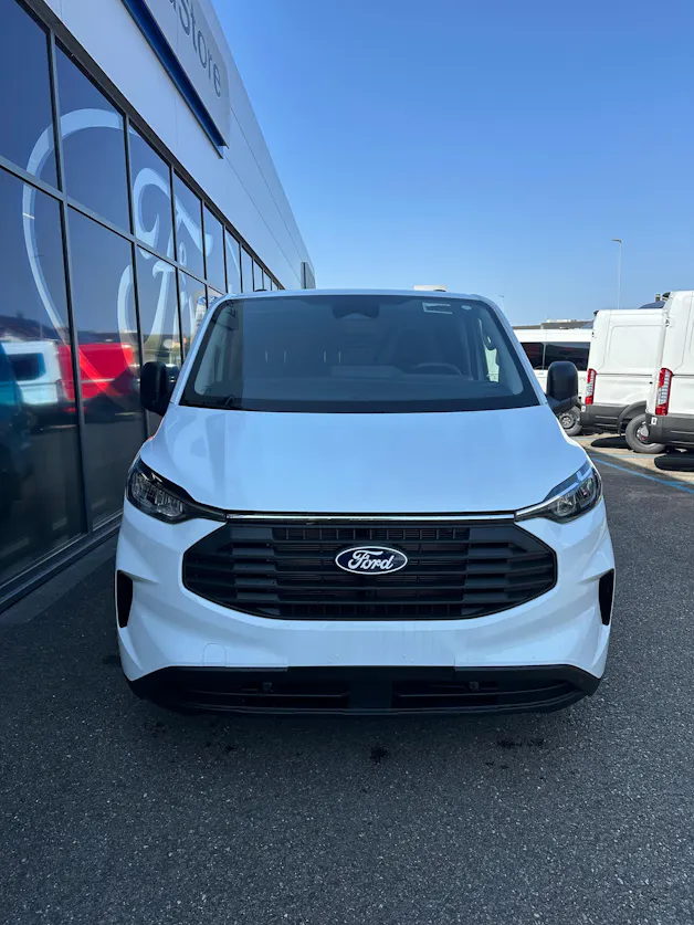 Ford Transit Custom Van 320 L1 2.0 EcoBl Trend/136CV/Aut.