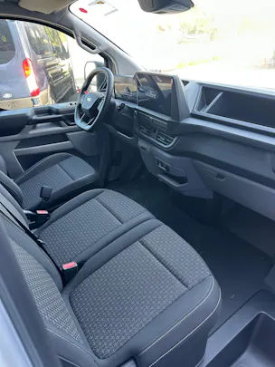 FORD Transit Custom Van 320 L1 2.0 EcoBl Trend/136CV/Aut.