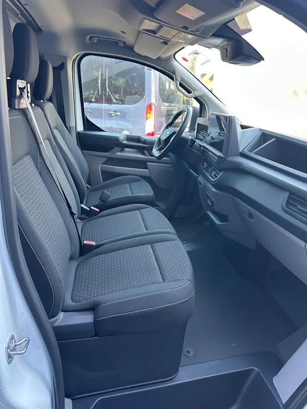 FORD Transit Custom Van 320 L1 2.0 EcoBl Trend/136CV/Aut.