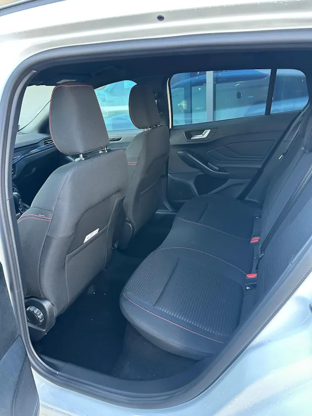 FORD Focus Station Wagon 1.0i EcoB ST-Line X/155CV/Aut.