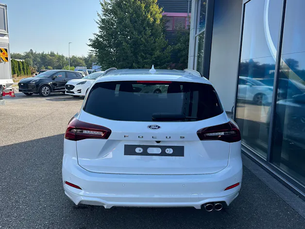 Ford Focus Station Wagon 1.0i EcoB ST-Line X/155CV/Aut.
