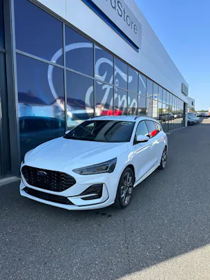 FORD Focus Station Wagon 1.0i EcoB ST-Line X/155CV/Aut.