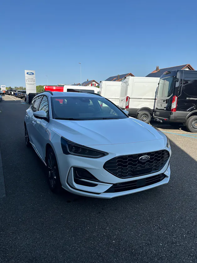 Ford Focus Station Wagon 1.0i EcoB ST-Line X/155CV/Aut.