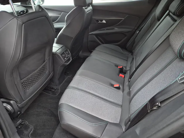Peugeot 3008 1.2 PureTech Allure EAT8