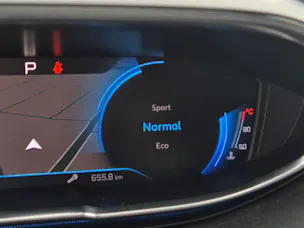 Peugeot 3008 1.2 PureTech Allure EAT8