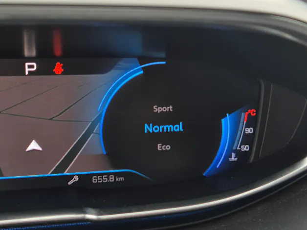 Peugeot 3008 1.2 PureTech Allure EAT8