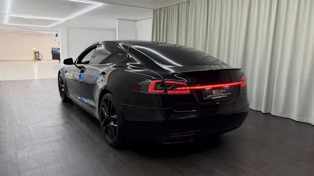 Tesla Model S 100 D Performance