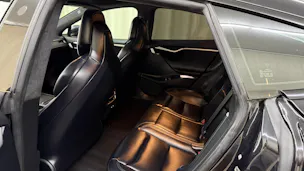 Tesla Model S 100 D Performance