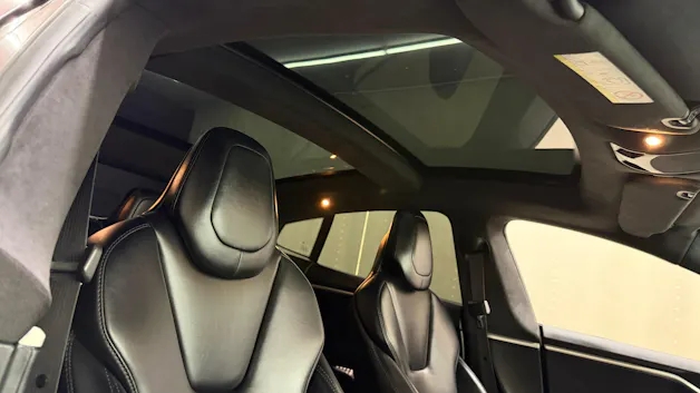 Tesla Model S 100 D Performance
