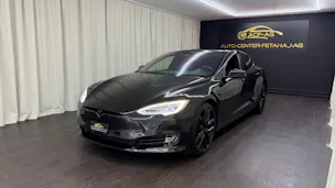 Tesla Model S 100 D Performance