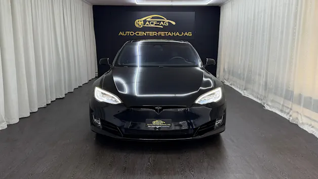 Tesla Model S 100 D Performance