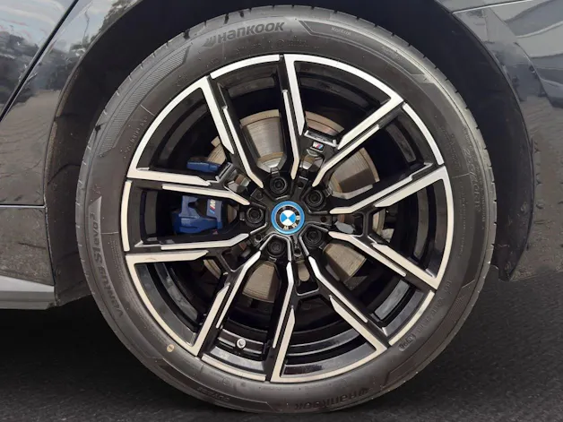 BMW i4 eDrive40 M SPORT