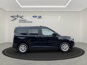 Ford Tourneo Courier 1.0 EcoBoost Titanium