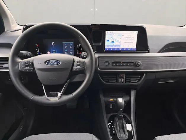 Ford Tourneo Courier 1.0 EcoBoost Titanium