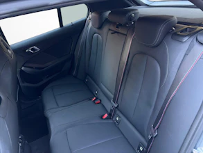 https://vehicle.imgix.net/4430376/5c905662-567d-4a64-8ca5-4e1261d2ab74.jpg