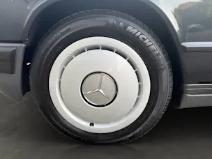 MERCEDES-BENZ E 190 (201)