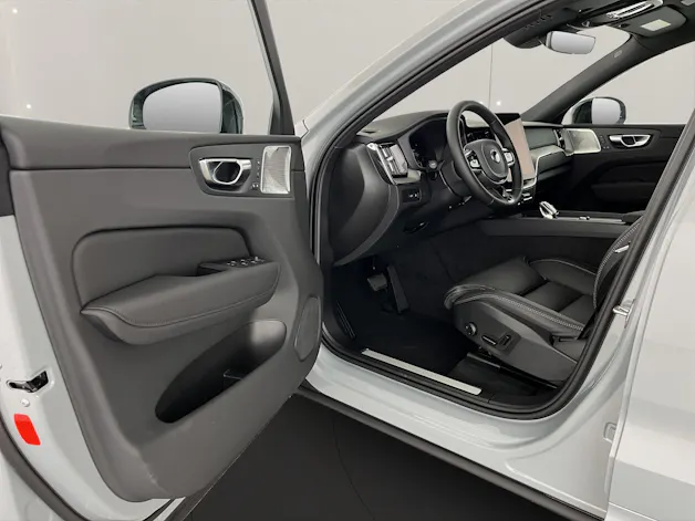 Volvo XC60 2.0 T8 TE Black Edition eAWD