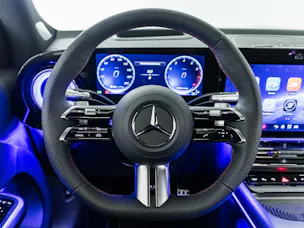 MERCEDES-BENZ GLB 220 4MATIC