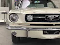 Ford MUSTANG V8