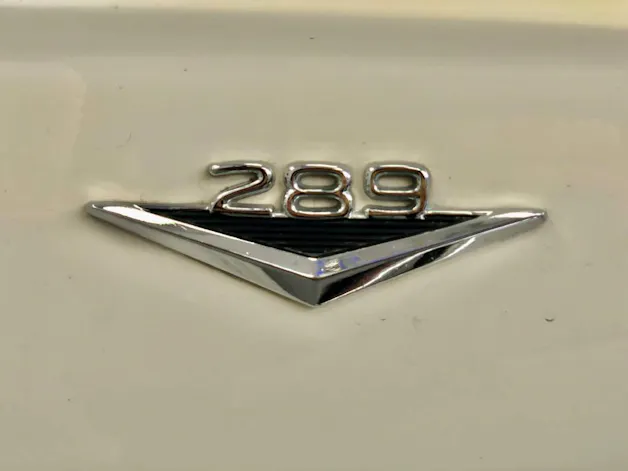 Ford MUSTANG V8